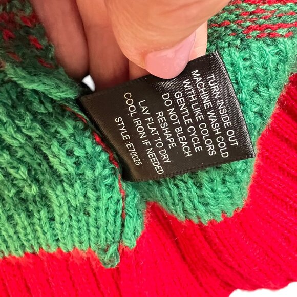 33 Degrees Black White Cat Christmas Sweater XL Broken Ornaments Fun Attitude - Picture 11 of 16